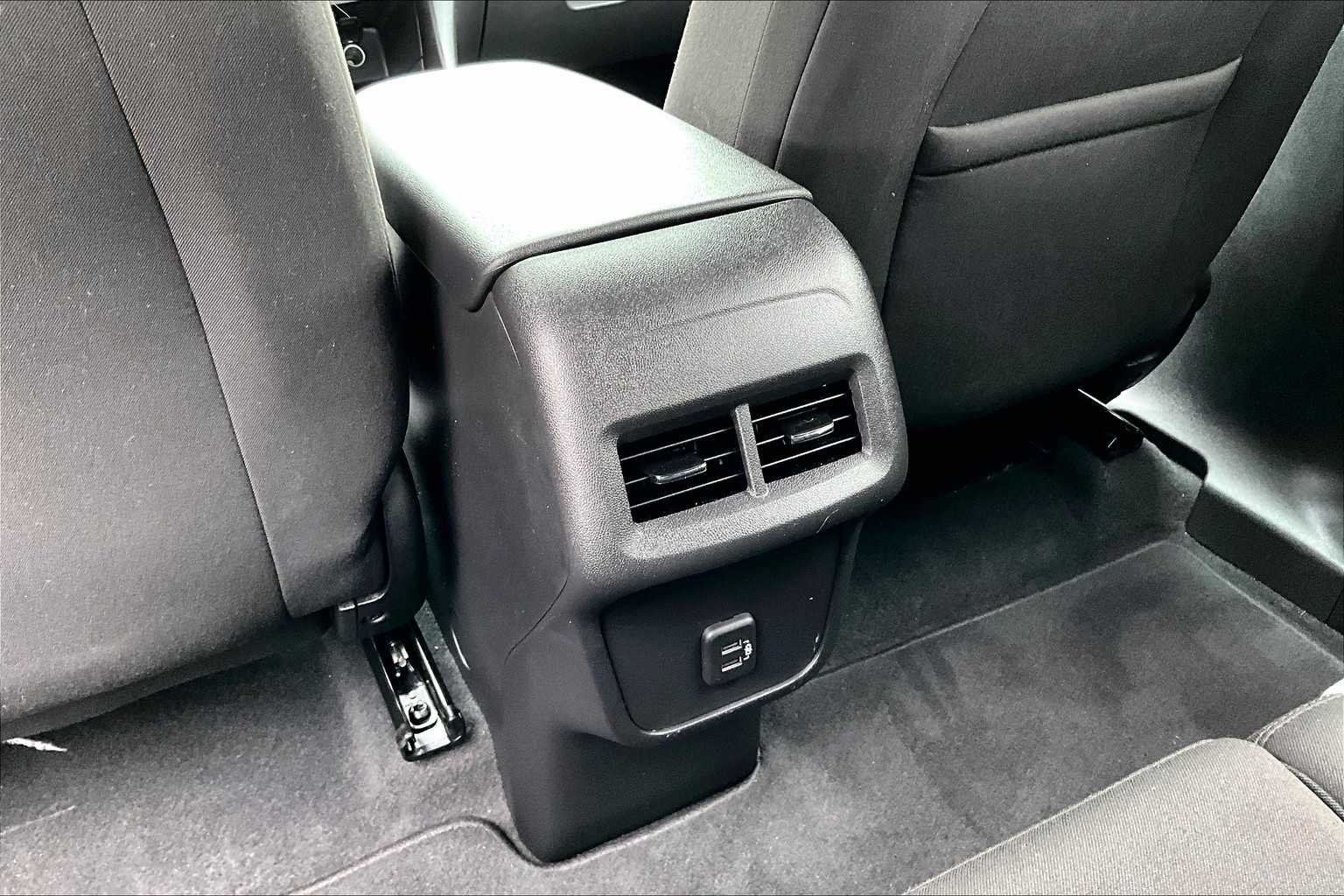 2023 Chevrolet Equinox LS - Photo 29