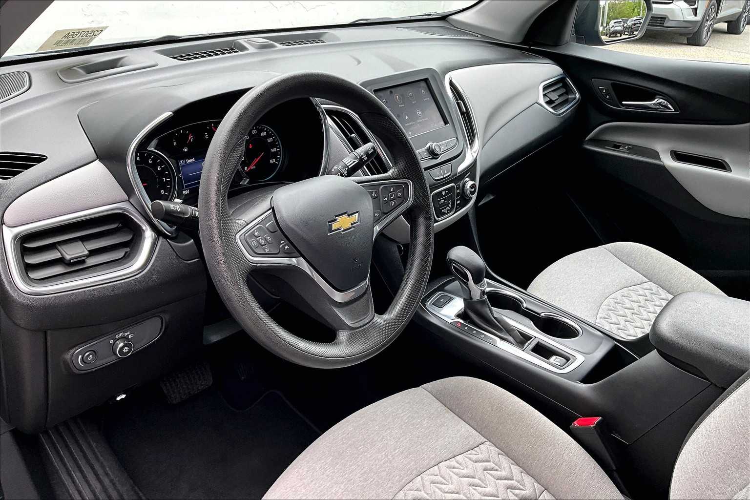 2023 Chevrolet Equinox LS - Photo 8