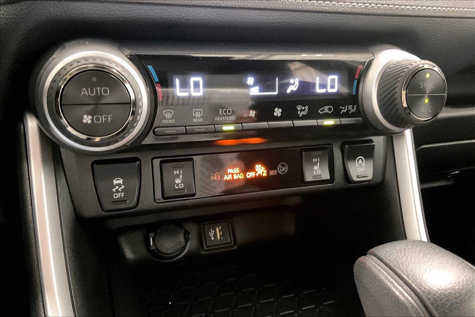 2023 Toyota RAV4 XLE - Photo 26
