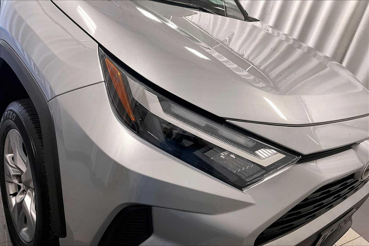 2023 Toyota RAV4 XLE - Photo 33