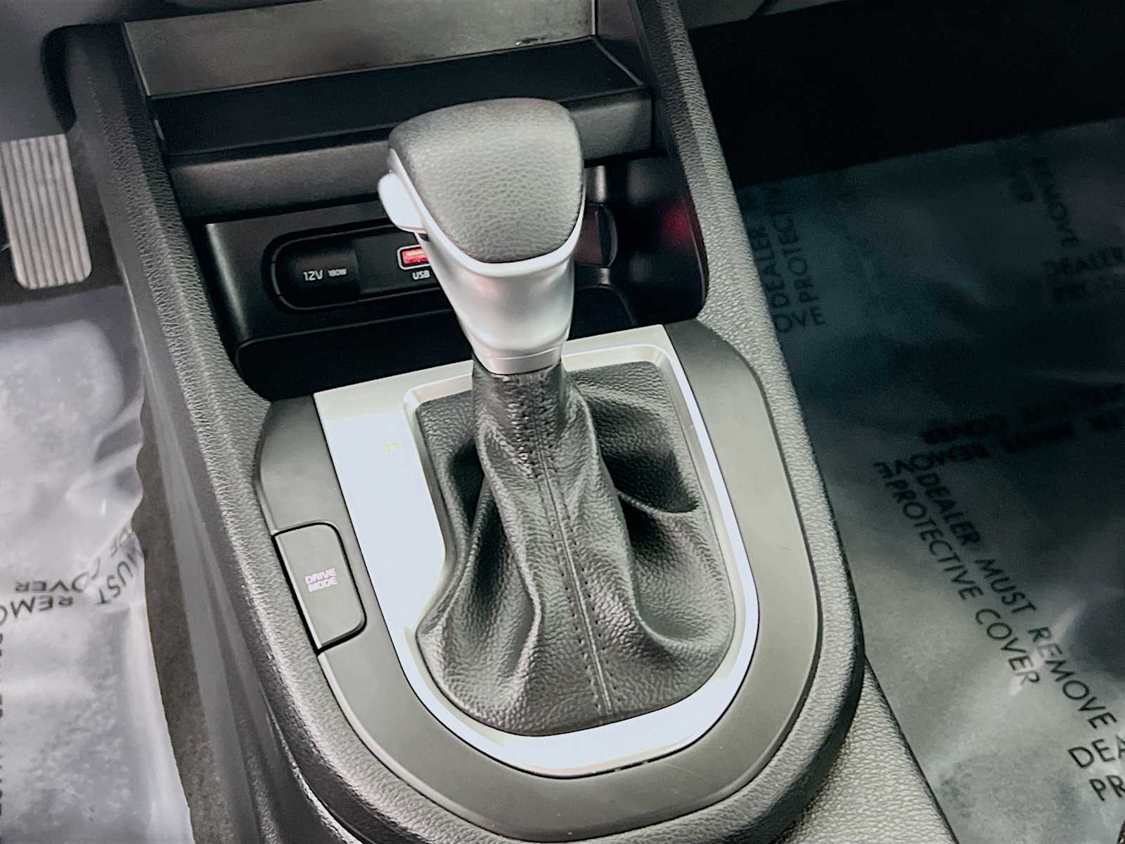 2024 Kia Forte LXS - Photo 16