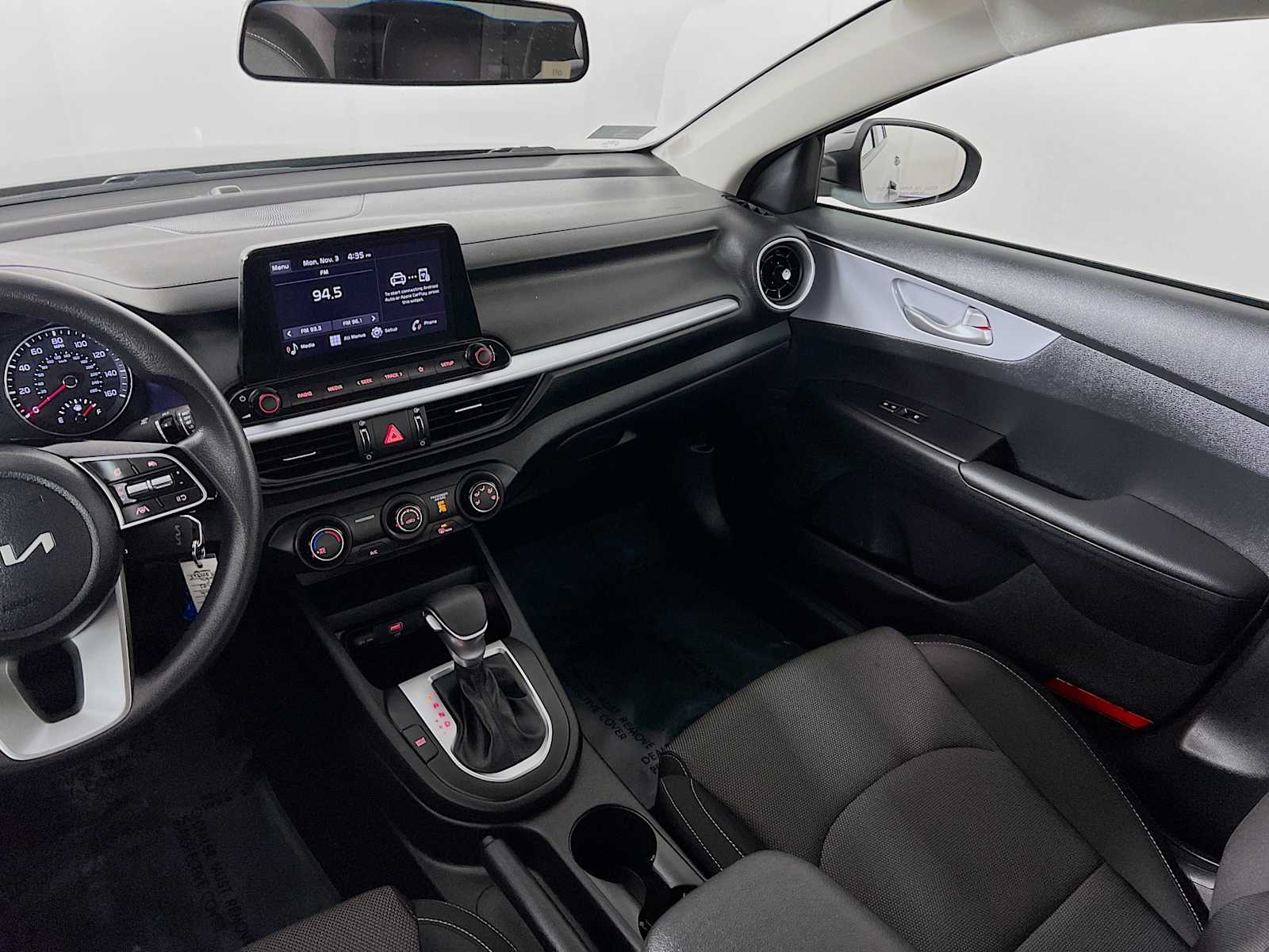 2024 Kia Forte LXS - Photo 22