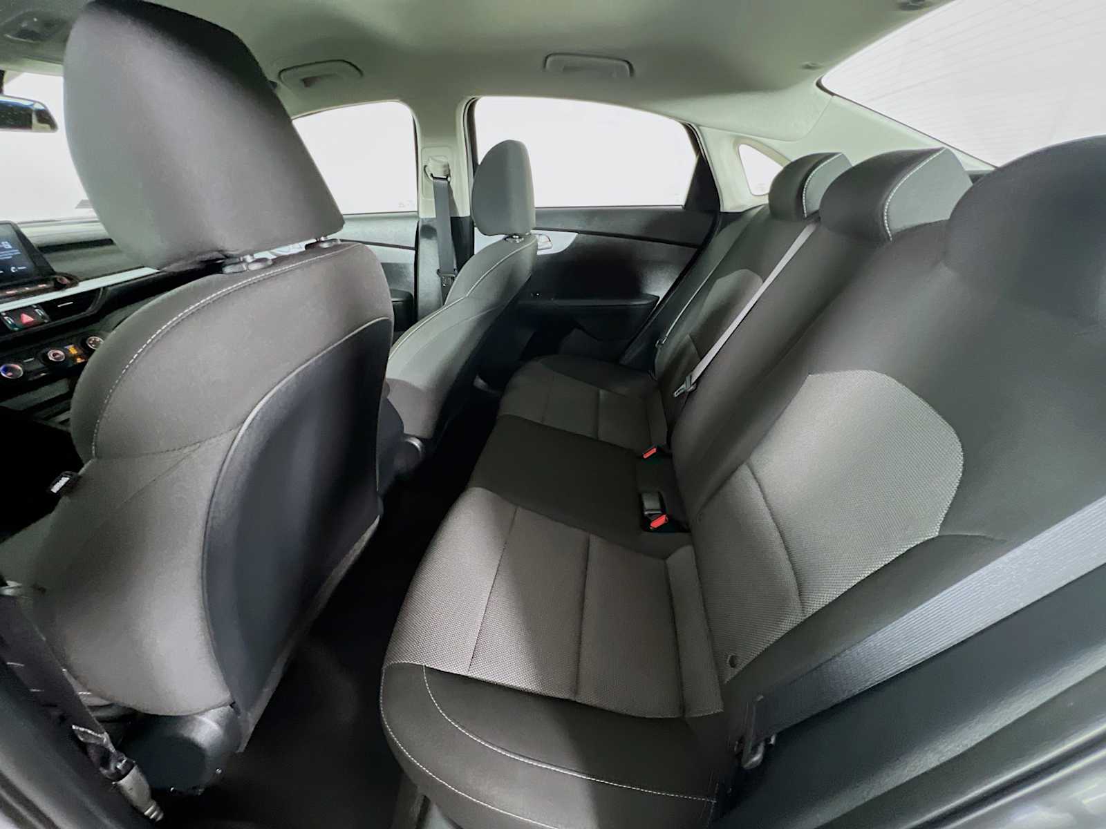 2024 Kia Forte LXS - Photo 23