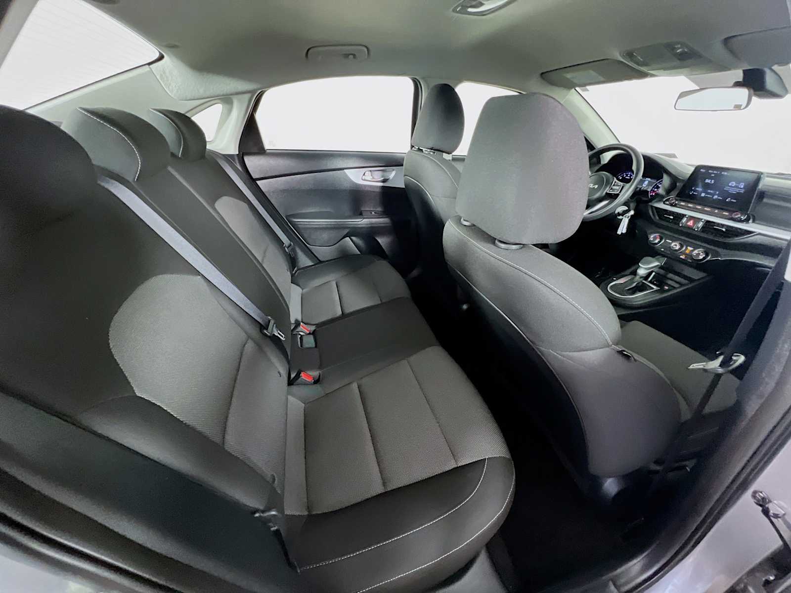 2024 Kia Forte LXS - Photo 25