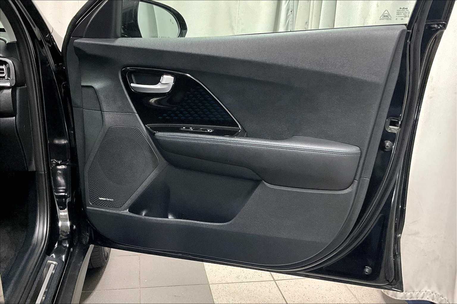 2022 Kia Niro EV EX Premium - Photo 12