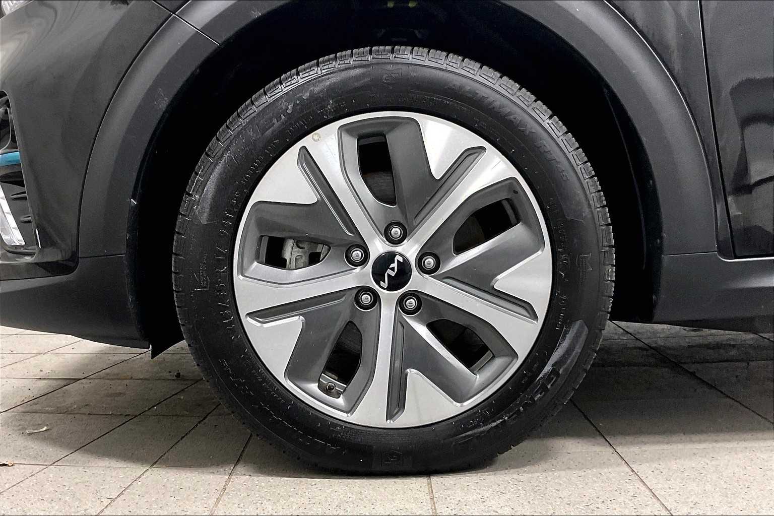 2022 Kia Niro EV EX Premium - Photo 7