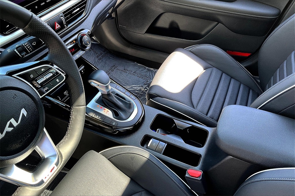 2024 Kia Forte GT-Line - Photo 20