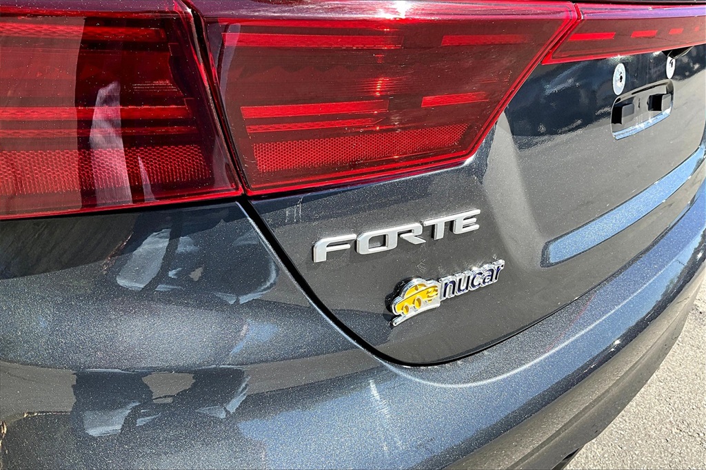 2024 Kia Forte GT-Line - Photo 28