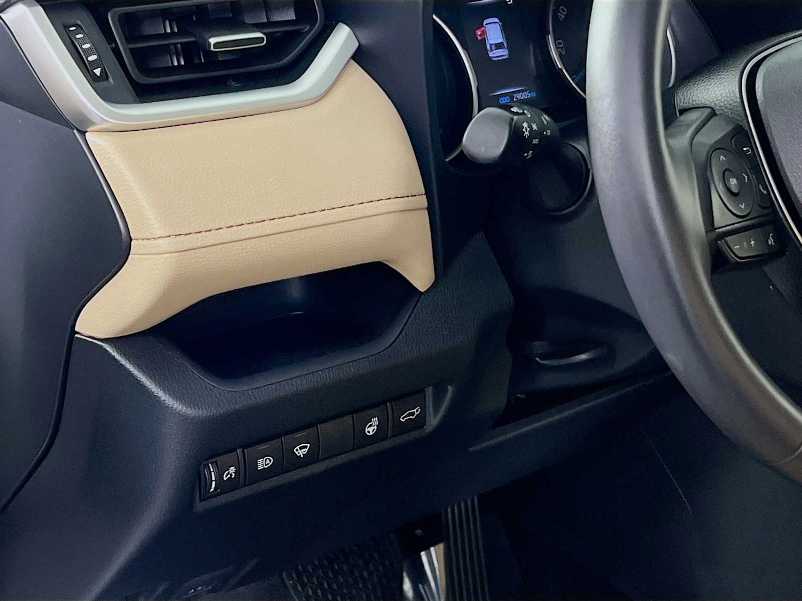 2022 Toyota RAV4 Hybrid XLE Premium - Photo 10