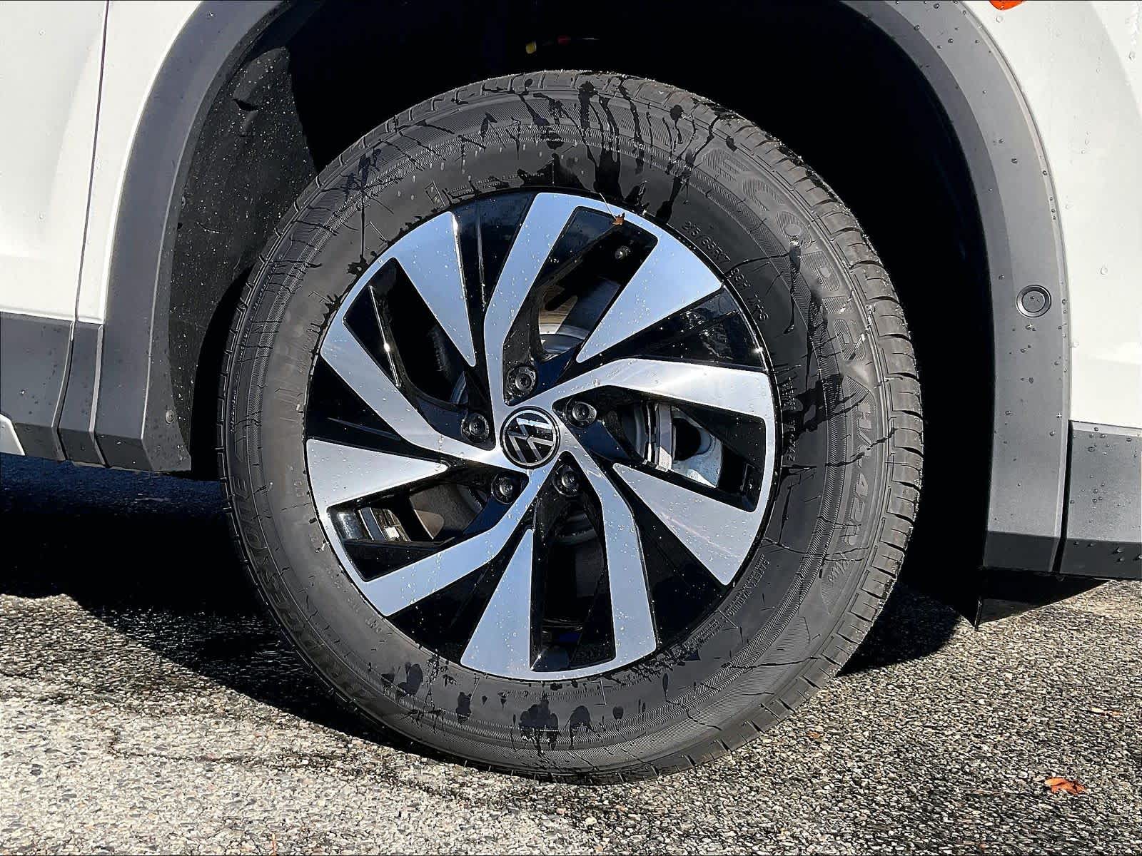 2025 Volkswagen Tiguan S - Photo 8