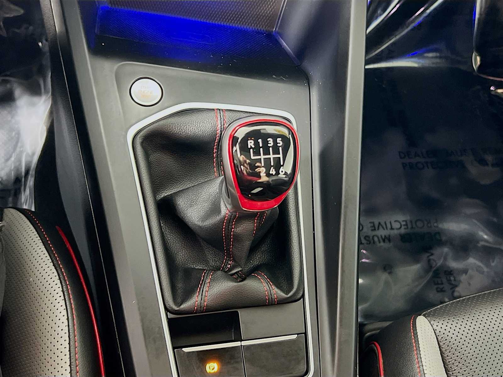 2022 Volkswagen Golf GTI SE - Photo 16