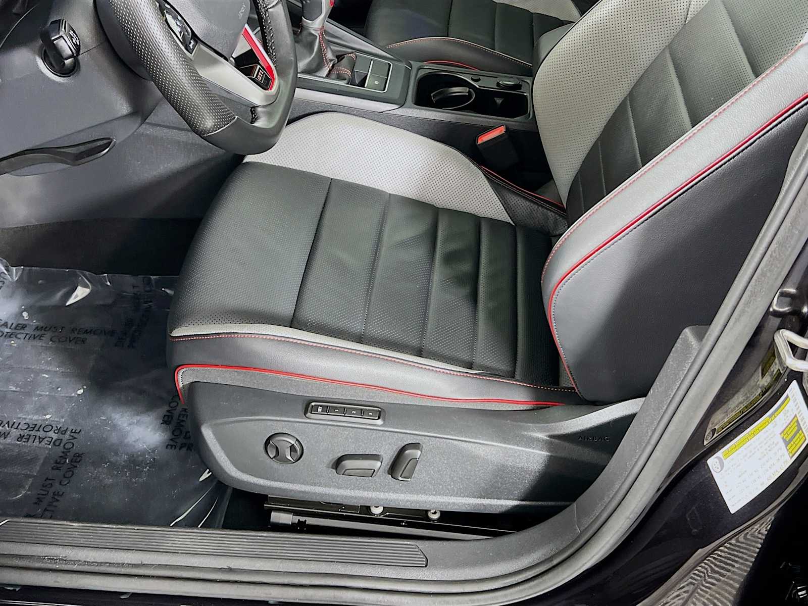 2022 Volkswagen Golf GTI SE - Photo 19