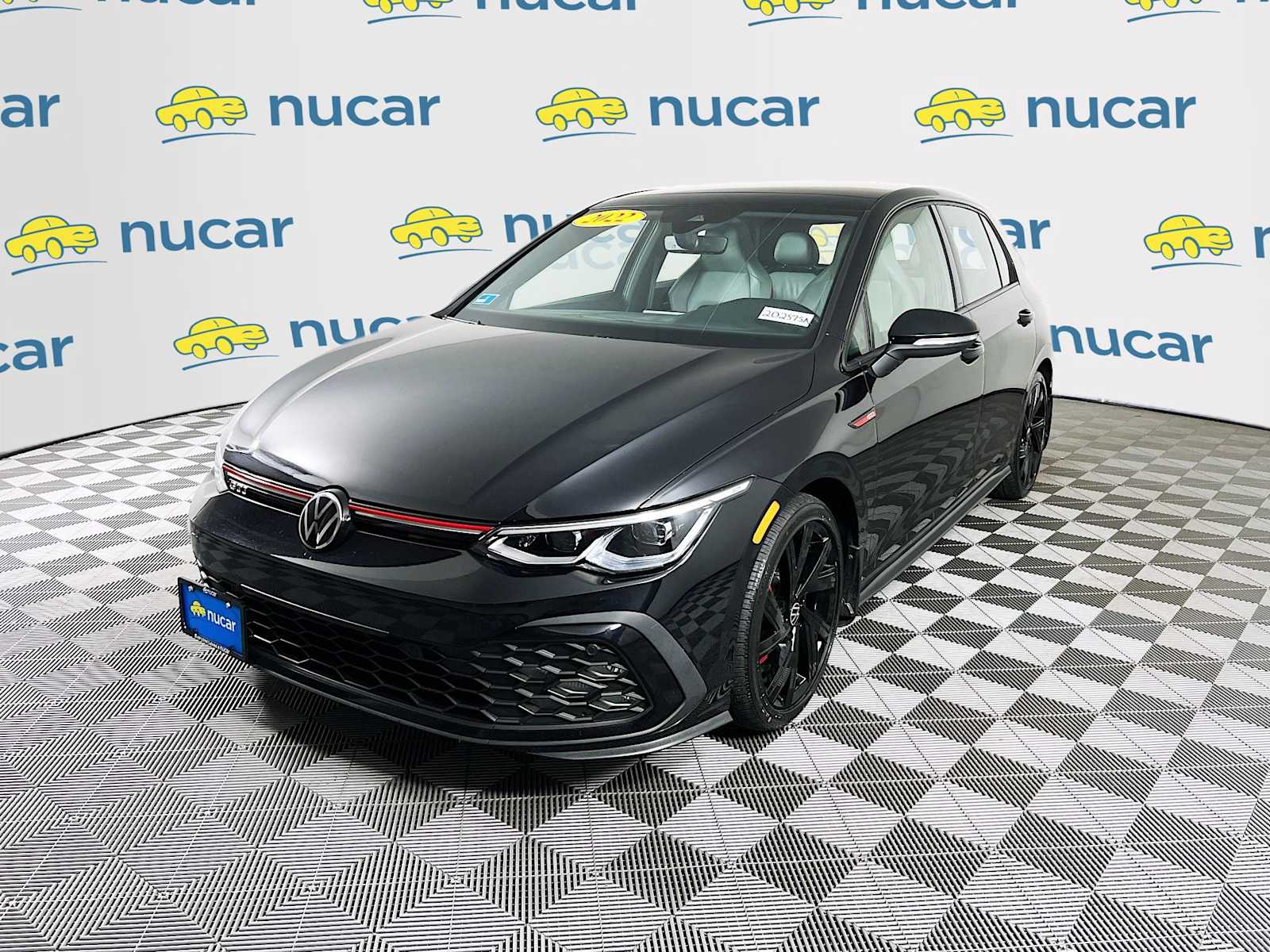 2022 Volkswagen Golf GTI SE - Photo 3