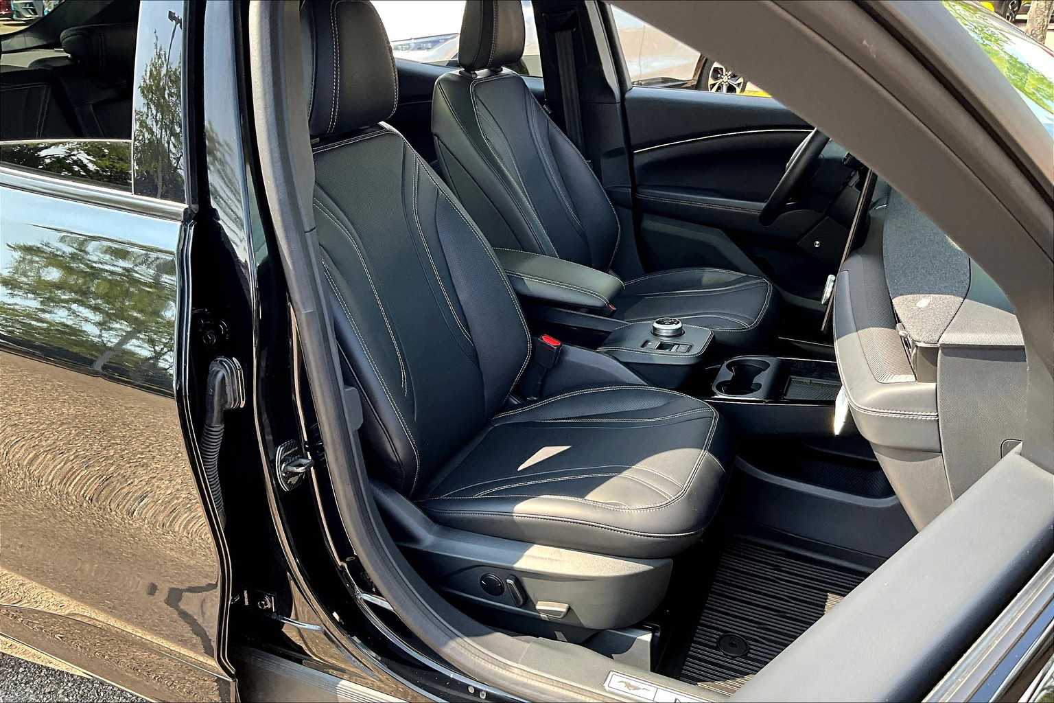 2021 Ford Mustang Mach-E Premium - Photo 11
