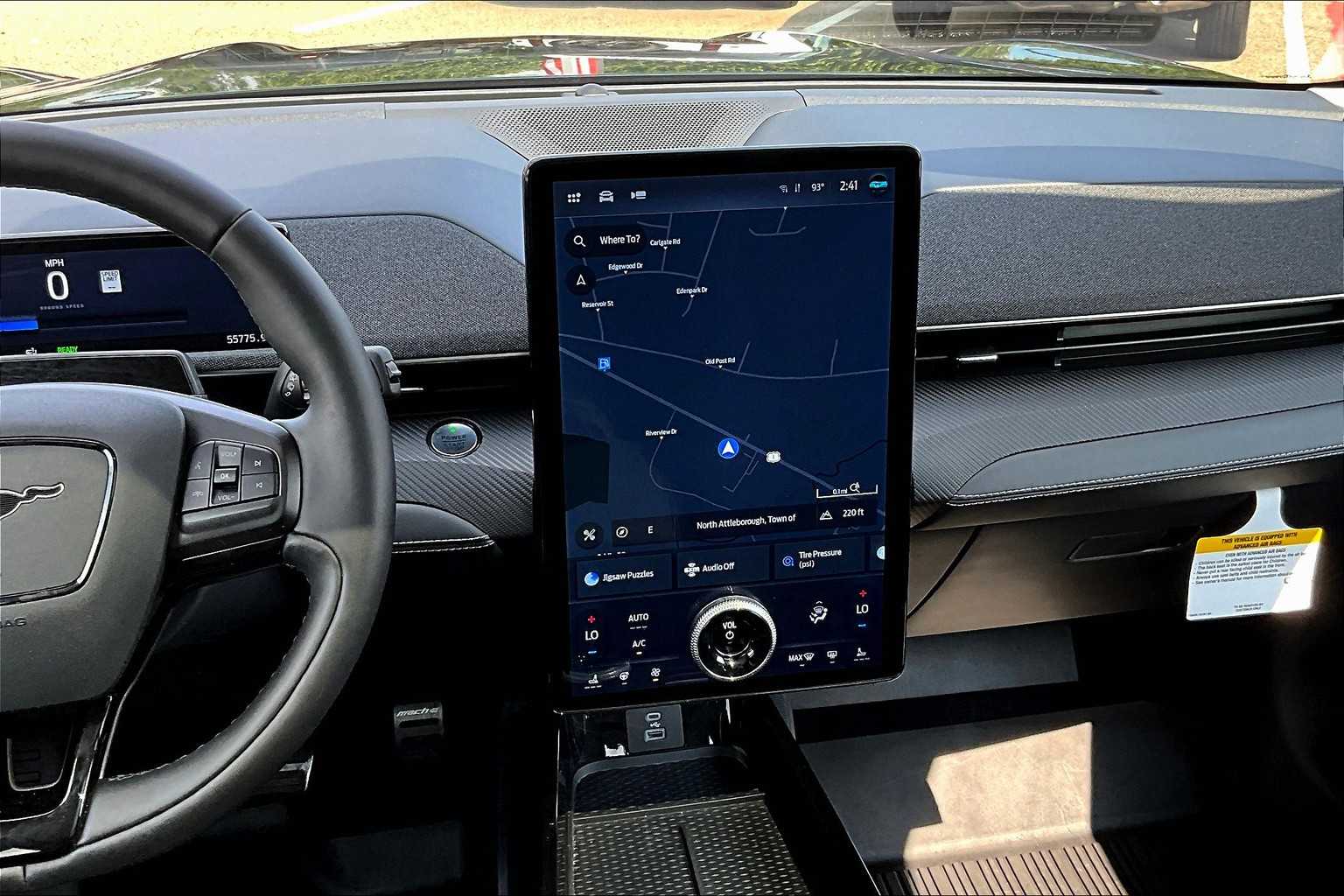 2021 Ford Mustang Mach-E Premium - Photo 18
