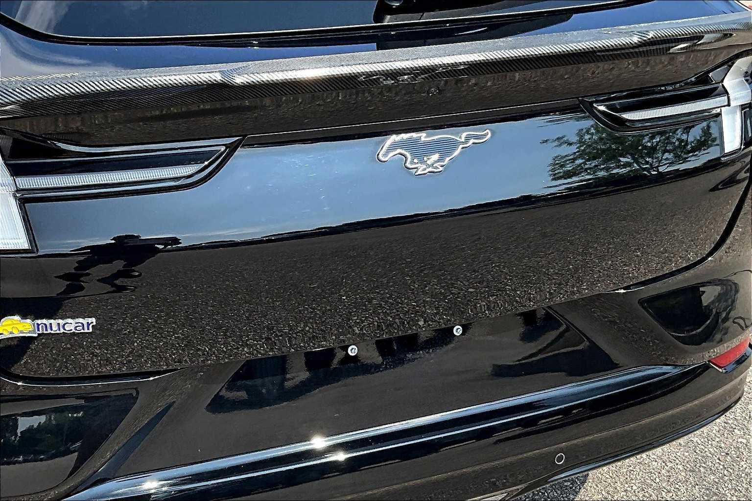 2021 Ford Mustang Mach-E Premium - Photo 27