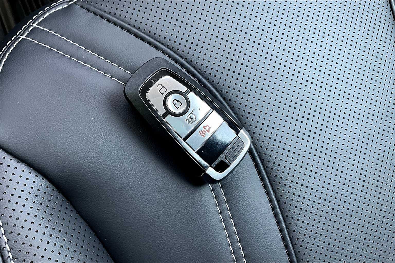 2021 Ford Mustang Mach-E Premium - Photo 29