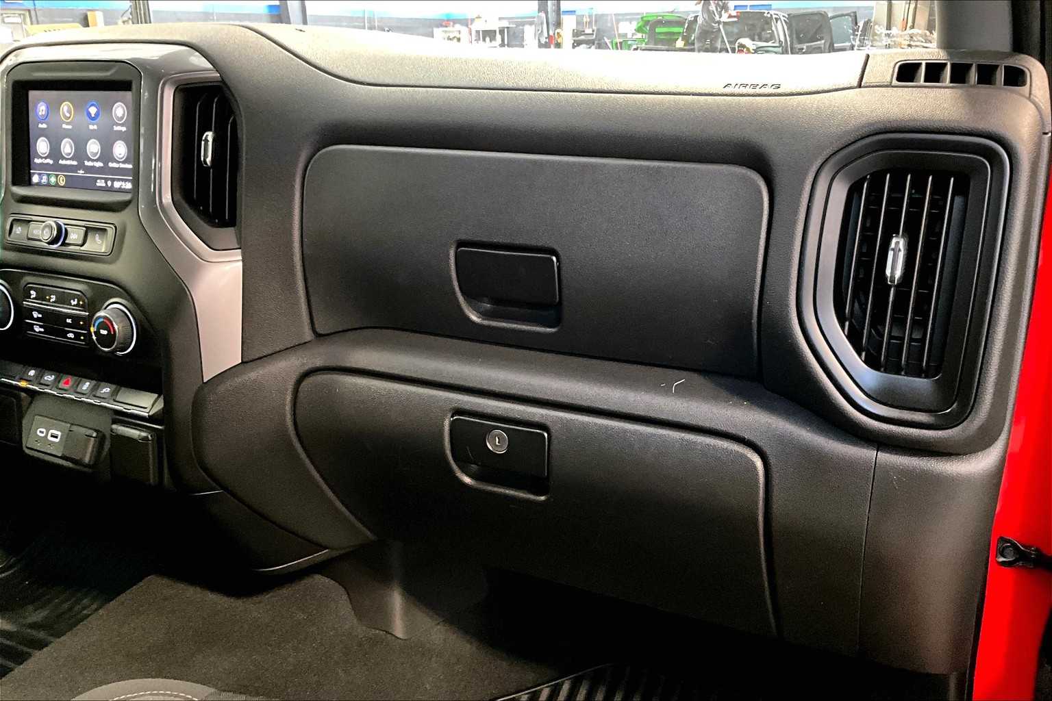 2022 Chevrolet Silverado 1500 LTD Custom - Photo 13
