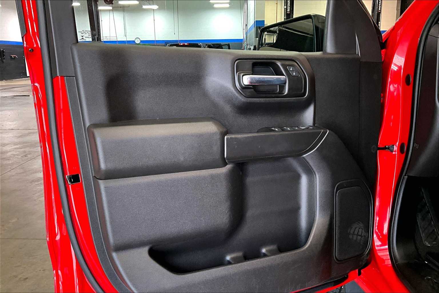 2022 Chevrolet Silverado 1500 LTD Custom - Photo 9