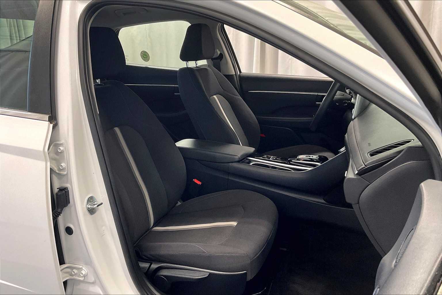 2022 Hyundai Sonata SEL - Photo 11