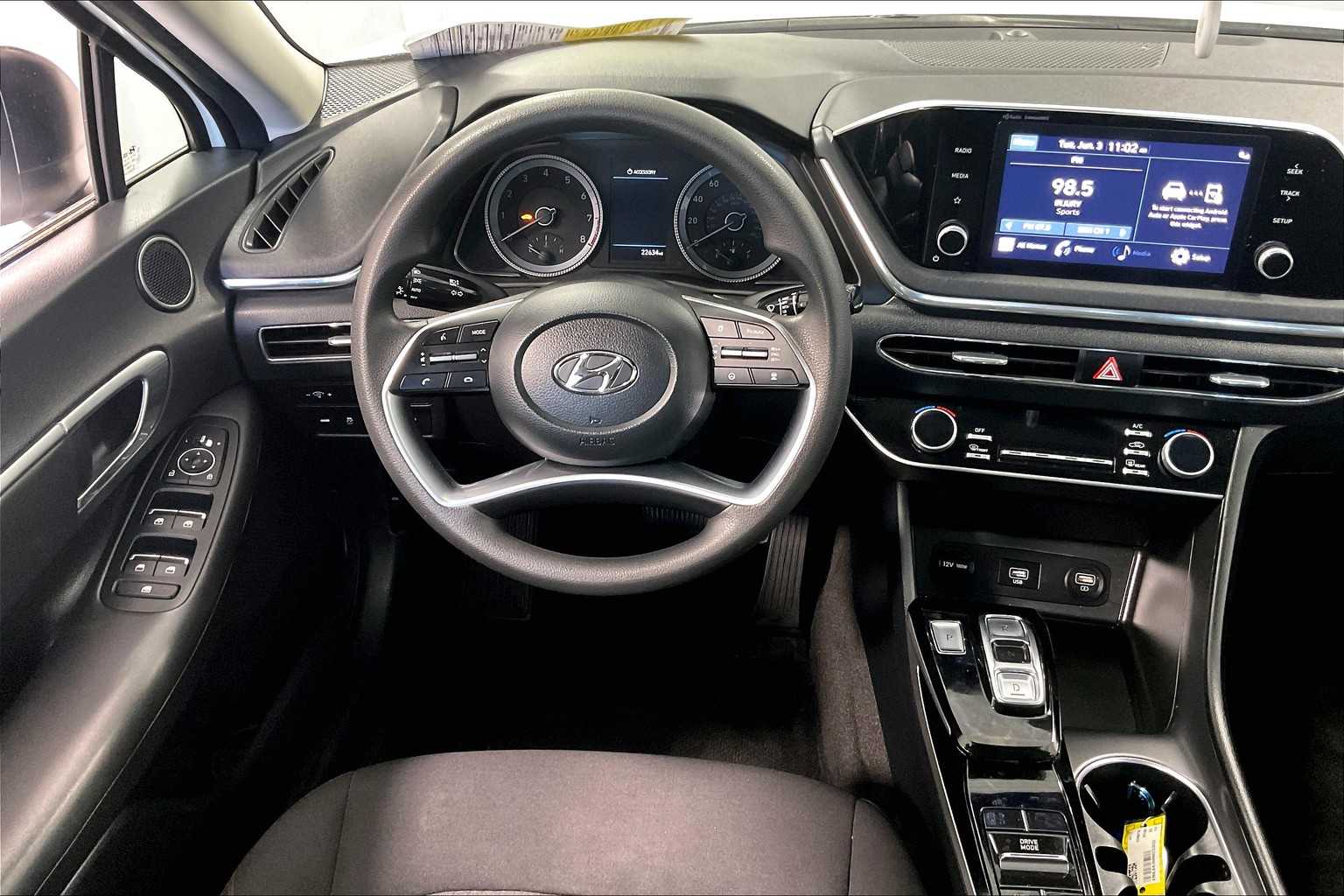 2022 Hyundai Sonata SEL - Photo 17