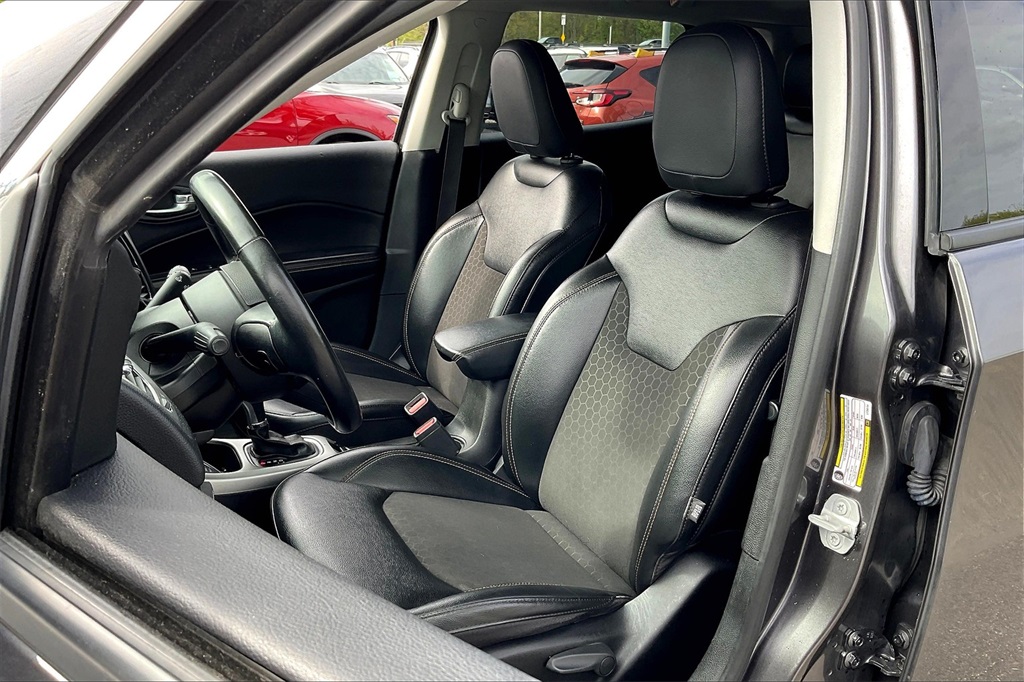 2020 Jeep Compass Latitude - Photo 10