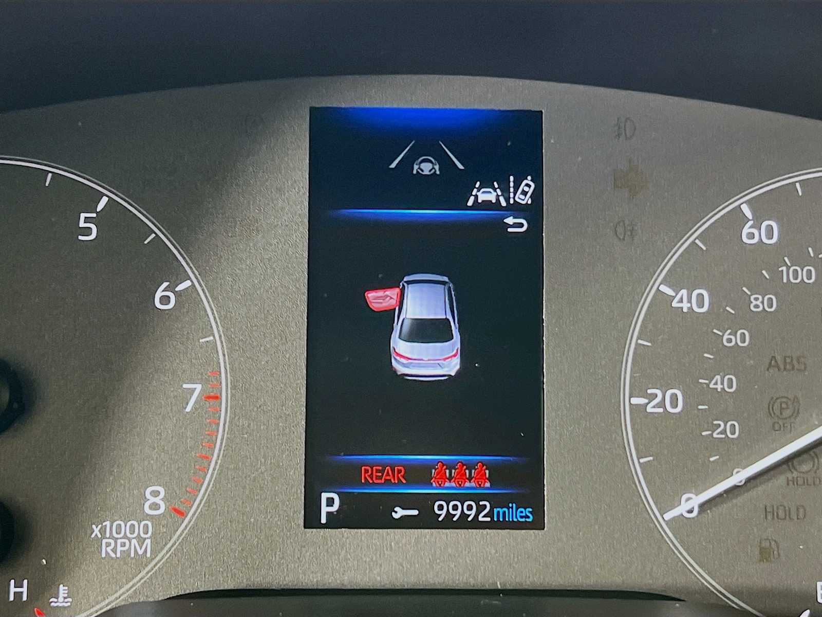 2024 Toyota Corolla LE - Photo 12