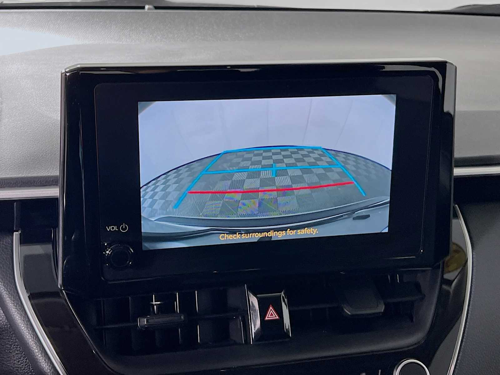 2024 Toyota Corolla LE - Photo 13