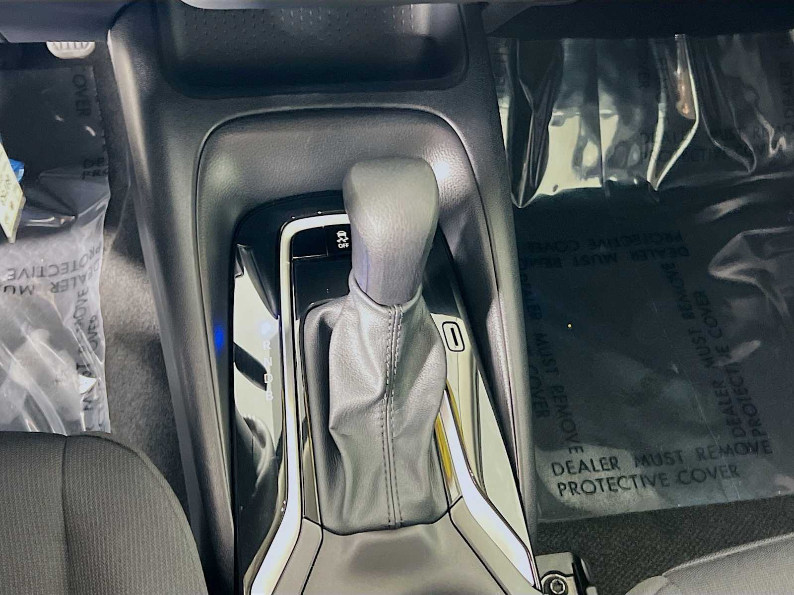 2024 Toyota Corolla LE - Photo 17