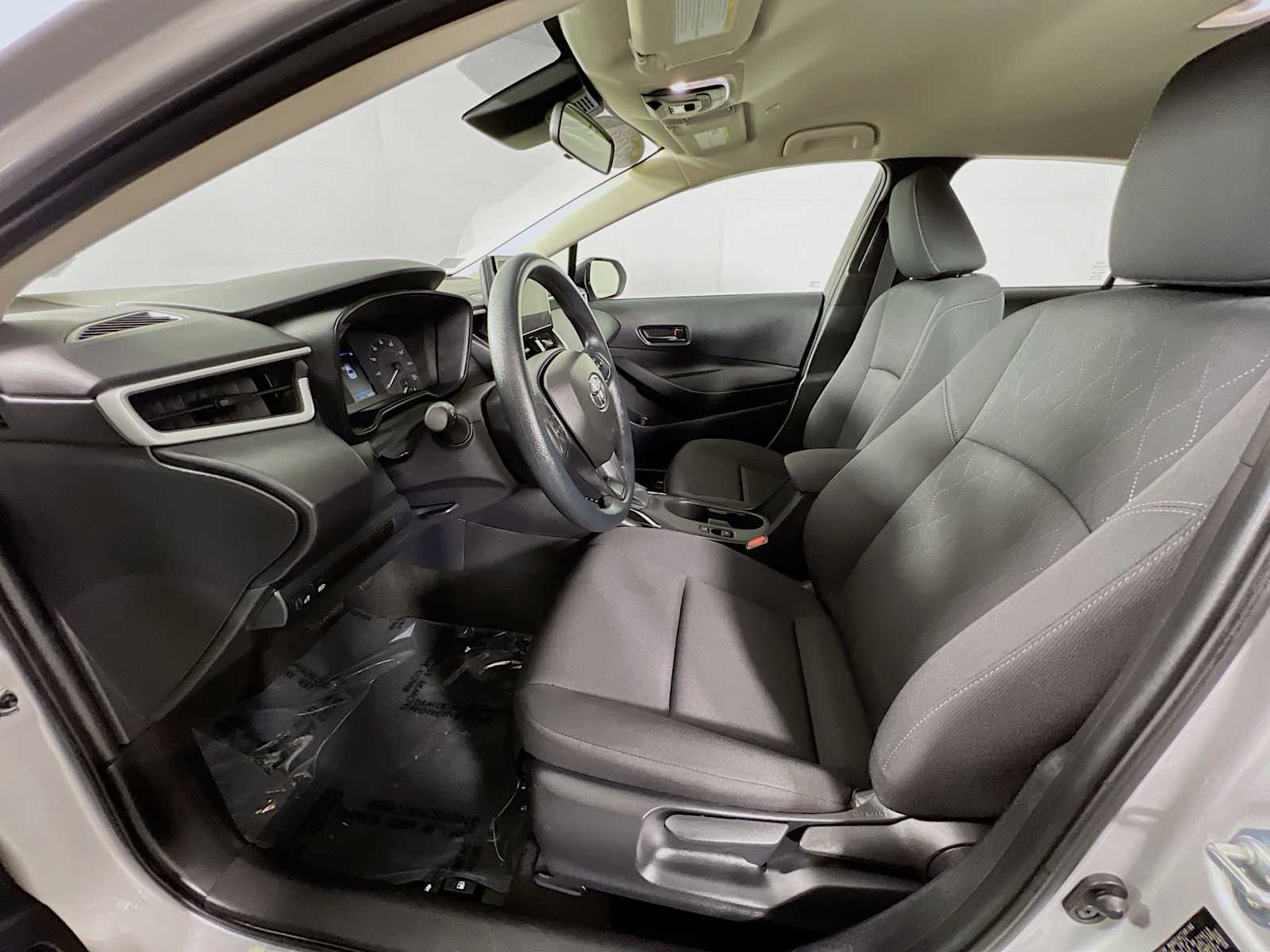 2024 Toyota Corolla LE - Photo 21