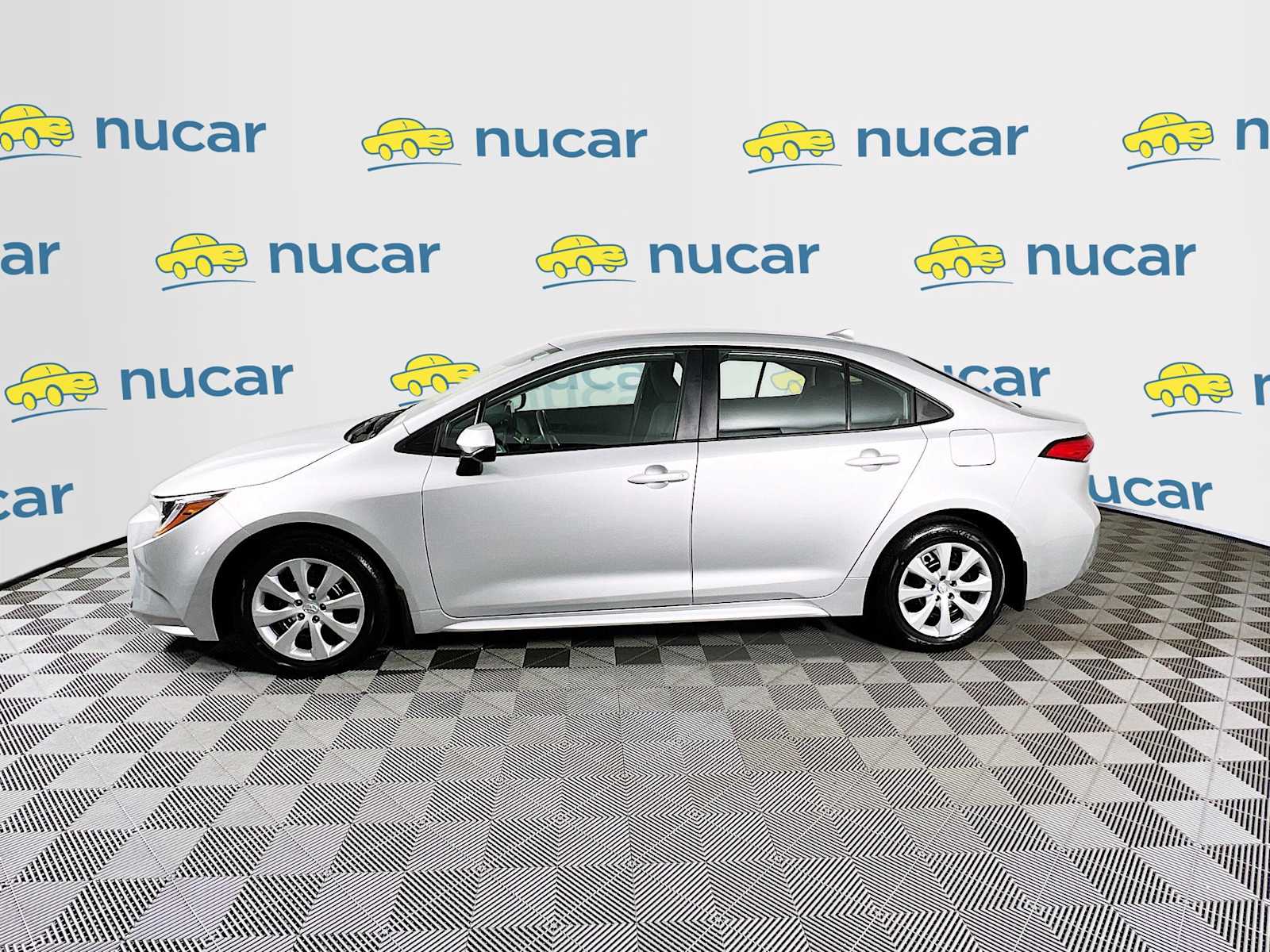 2024 Toyota Corolla LE - Photo 4