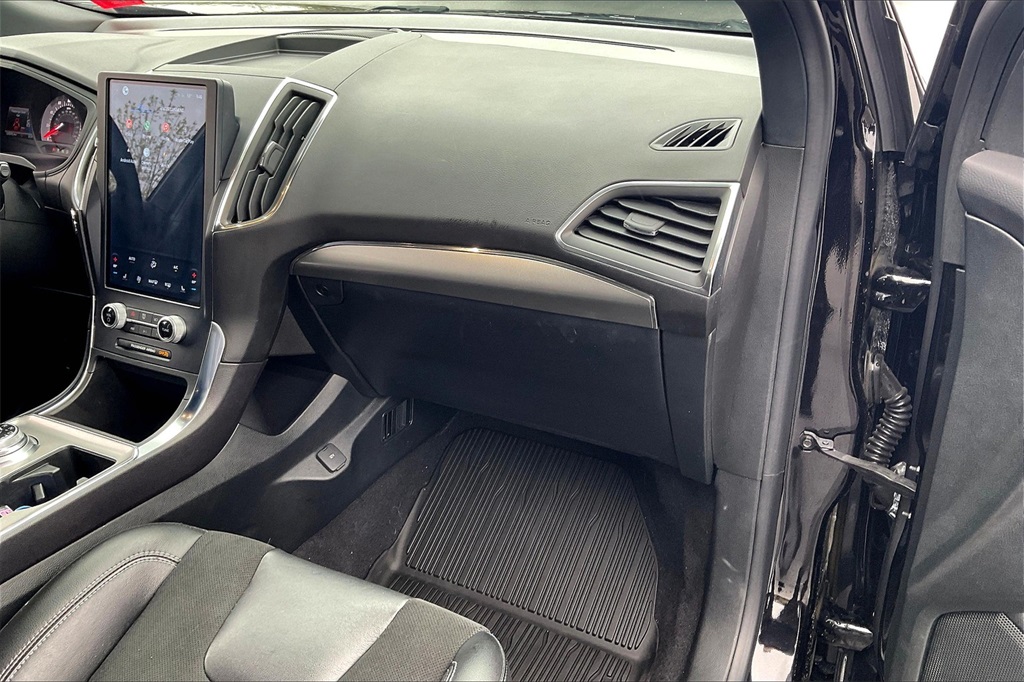 2022 Ford Edge ST - Photo 12