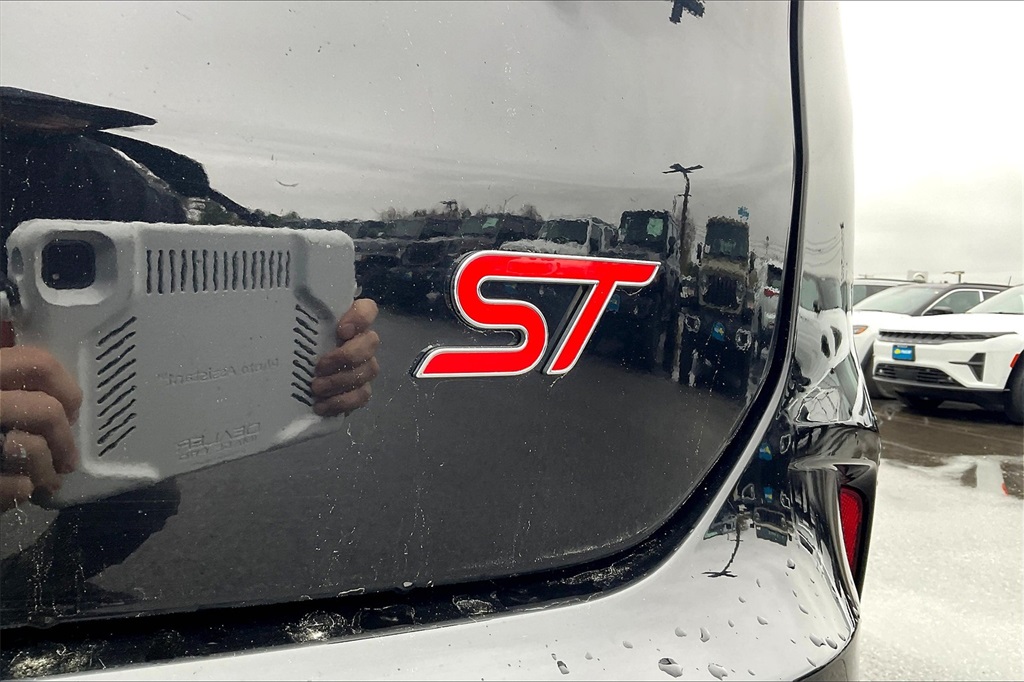 2022 Ford Edge ST - Photo 26