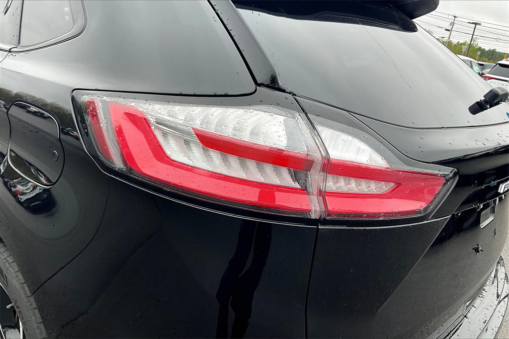 2022 Ford Edge ST - Photo 30