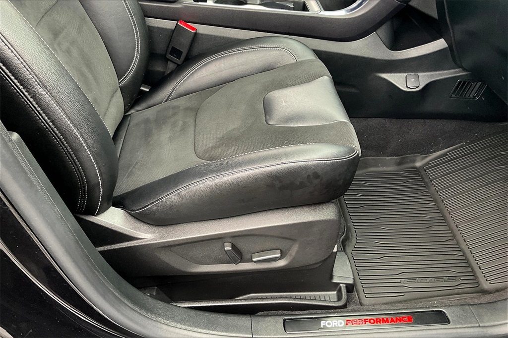 2022 Ford Edge ST - Photo 35