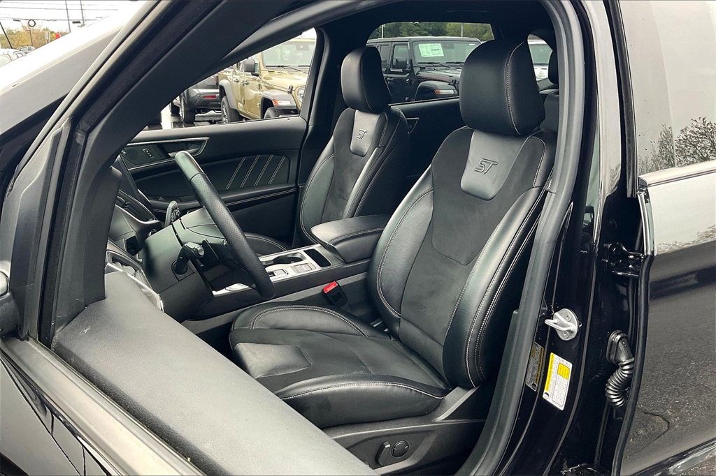 2022 Ford Edge ST - Photo 9