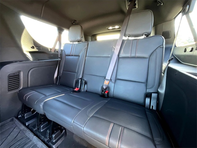 2024 Chevrolet Suburban RST - Photo 16
