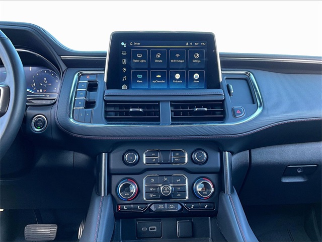 2024 Chevrolet Suburban RST - Photo 18
