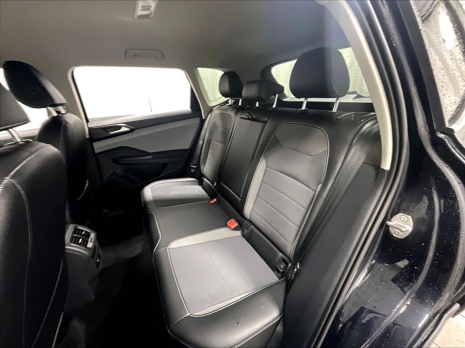 2022 Volkswagen Taos SE - Photo 15