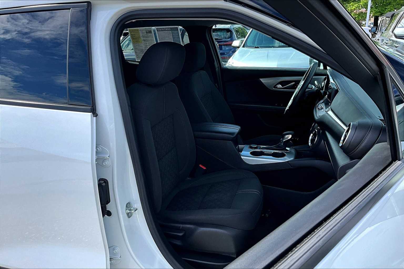 2022 Chevrolet Blazer LT - Photo 11