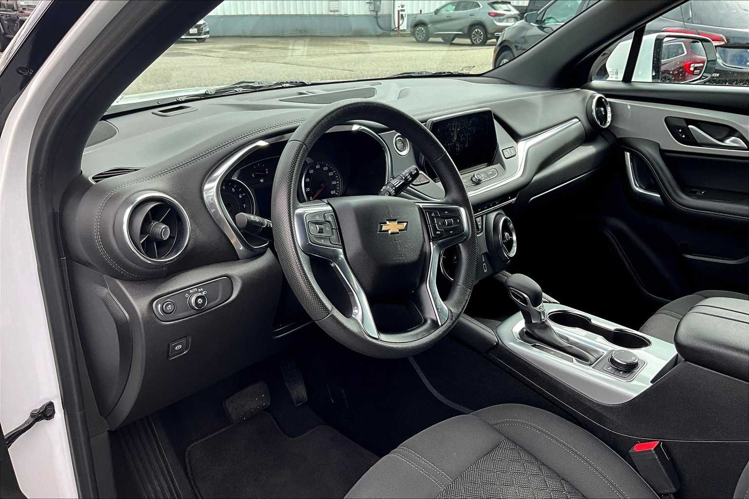 2022 Chevrolet Blazer LT - Photo 8