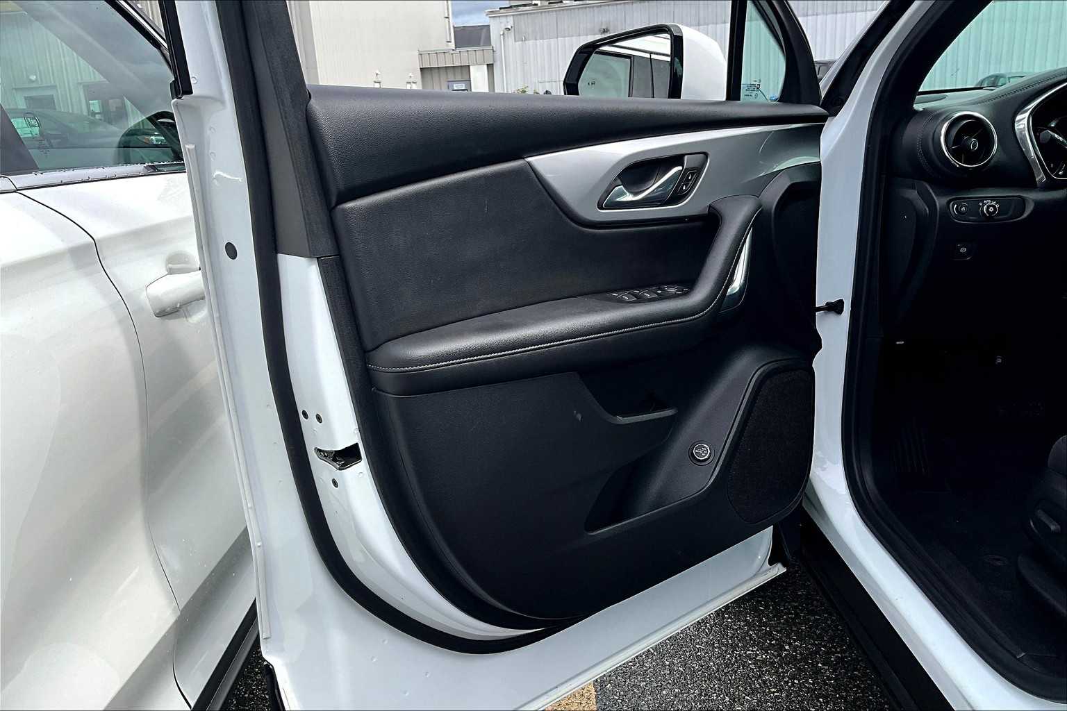 2022 Chevrolet Blazer LT - Photo 9