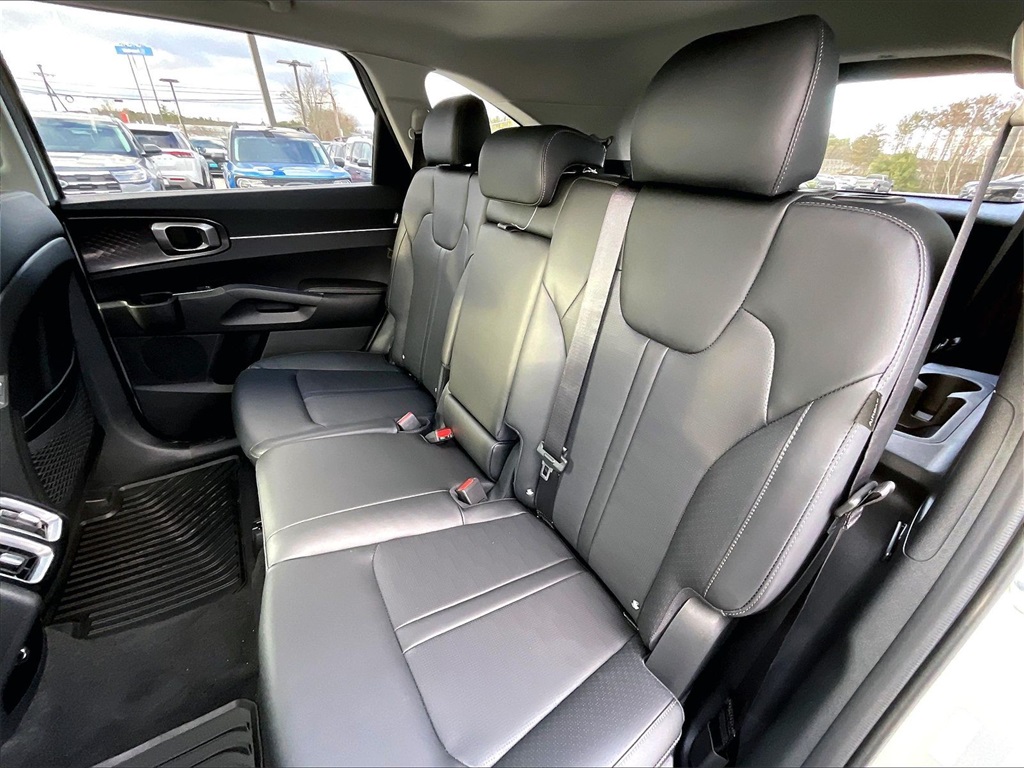 2026 Kia Sorento S - Photo 15
