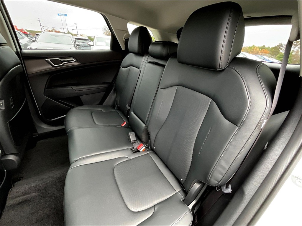 2026 Kia Sportage EX - Photo 15