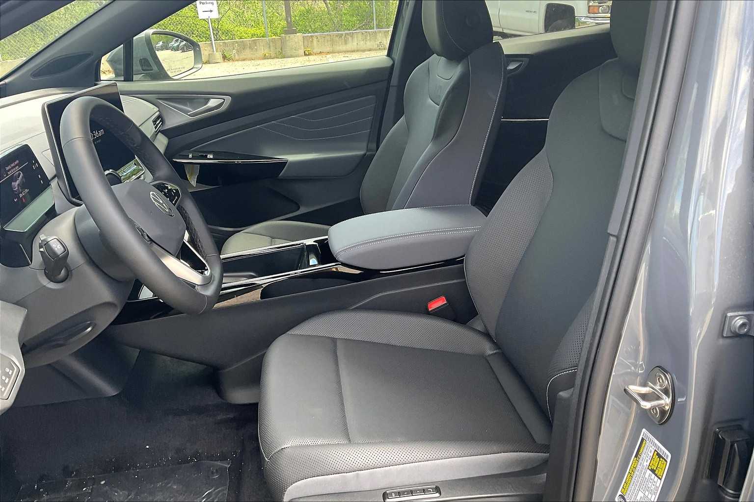 2025 Volkswagen ID.4 Pro S - Photo 11