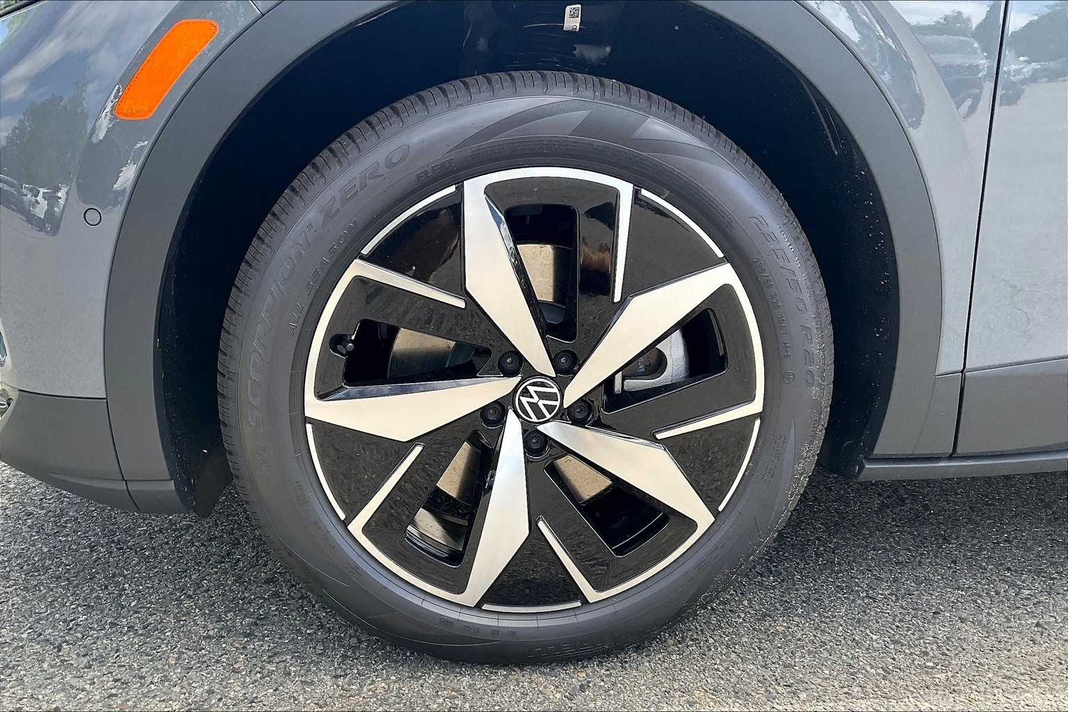 2025 Volkswagen ID.4 Pro S - Photo 8