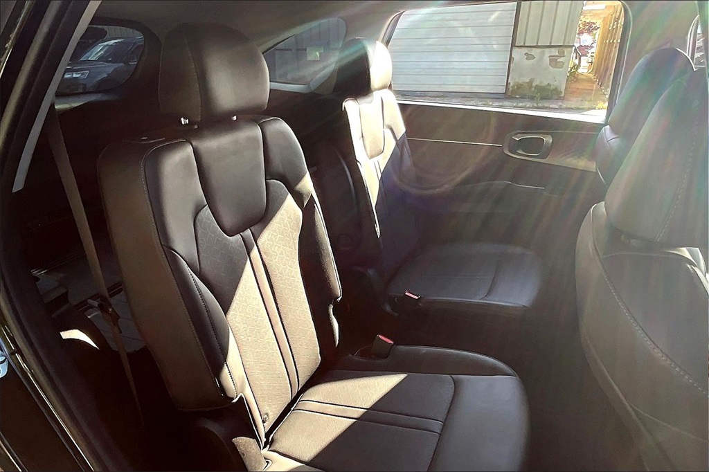 2022 Kia Sorento SX - Photo 16