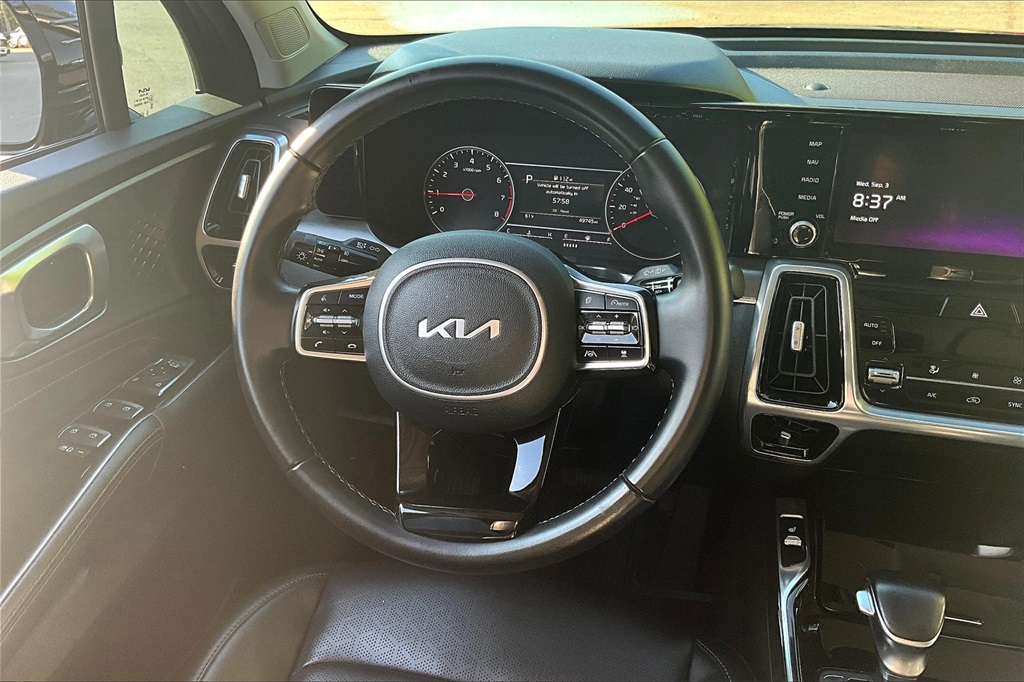 2022 Kia Sorento SX - Photo 18