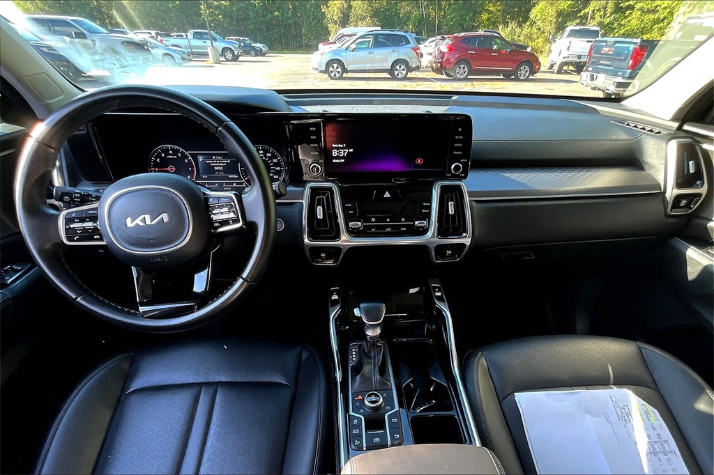 2022 Kia Sorento SX - Photo 22