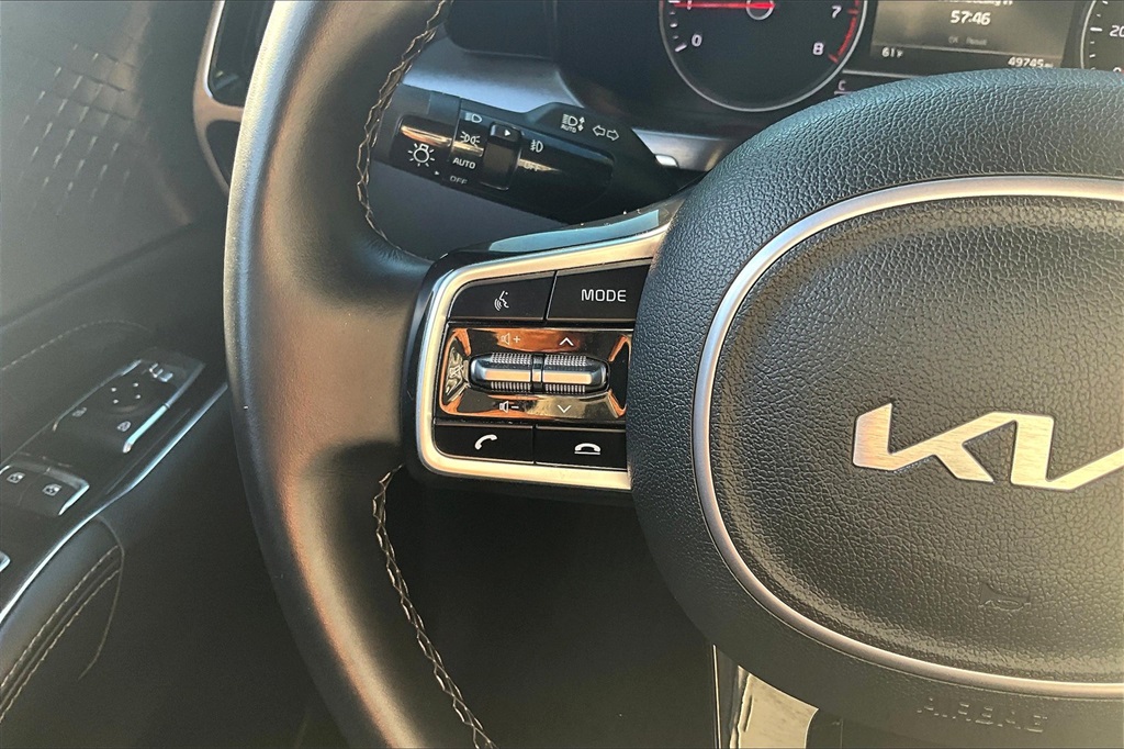 2022 Kia Sorento SX - Photo 24